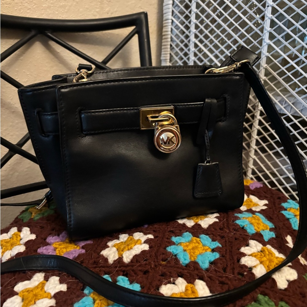 Black Michael Kors Women's Bag - Picture 3 of 16